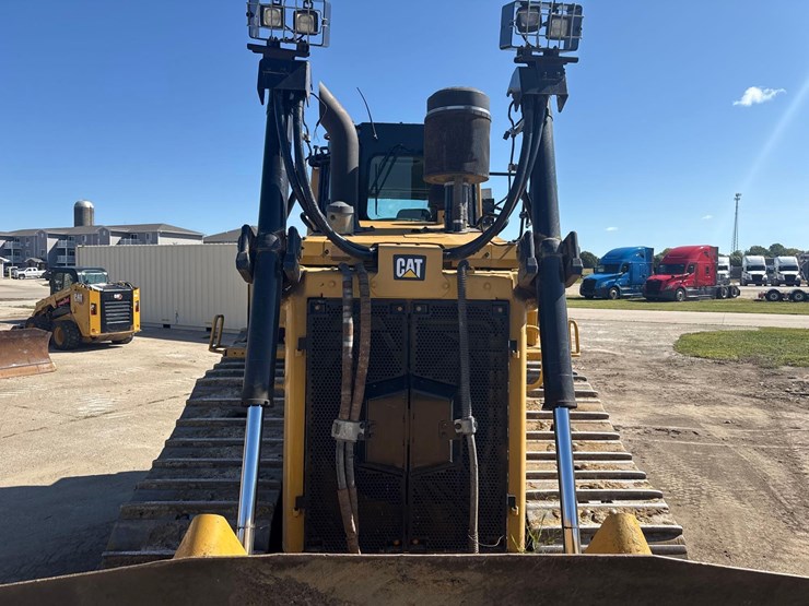 caterpillar-d6t-xw-image-8