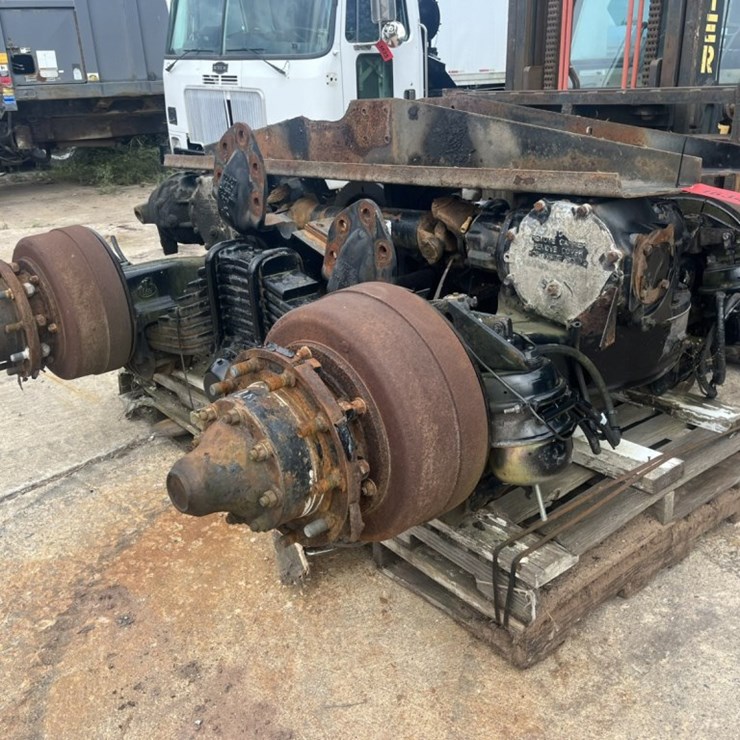 #1634 • 64k Lb Mack Rear End