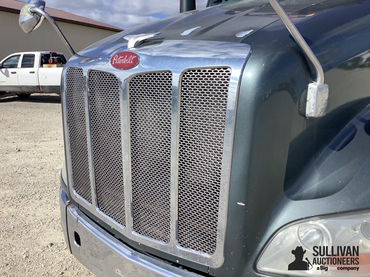 2015-peterbilt-579-image-20