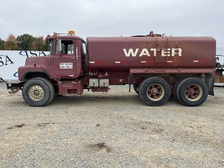 1986-mack-dm686sx-image-2