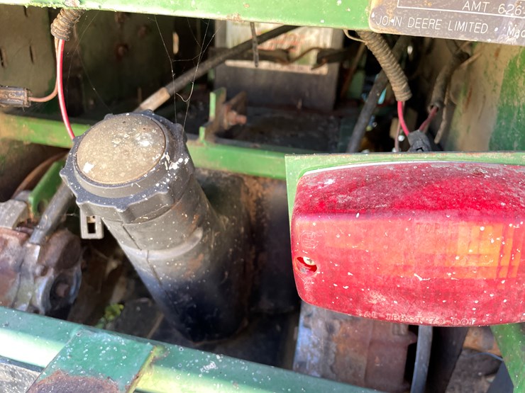 john-deere-gator-image-11