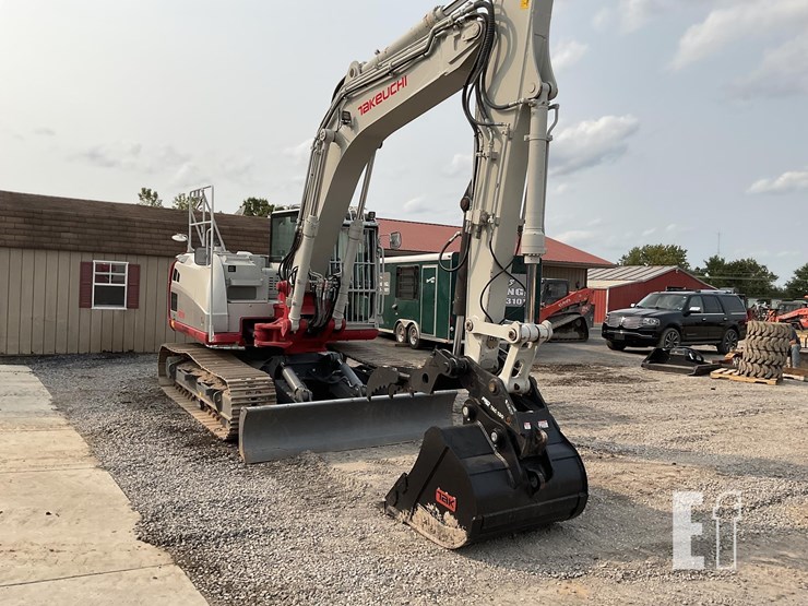 2022-takeuchi-tb2150-image-11