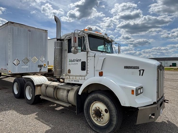 1995-kenworth-t800-image-2