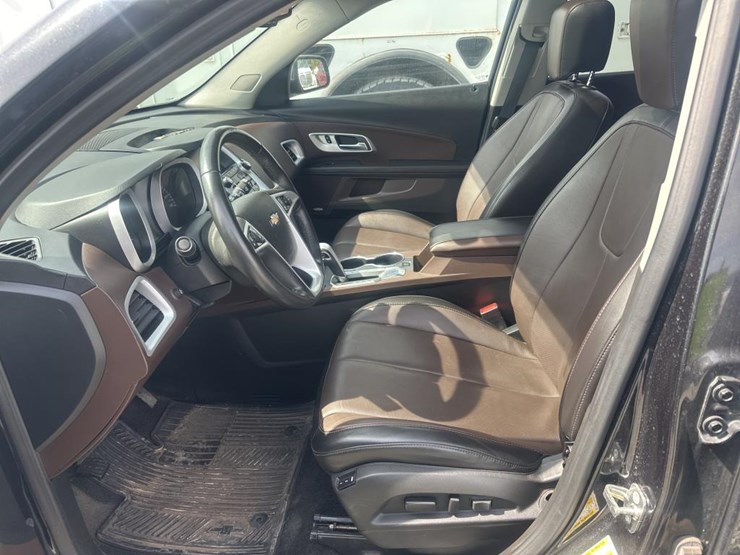 2015-chevrolet-equinox-image-24