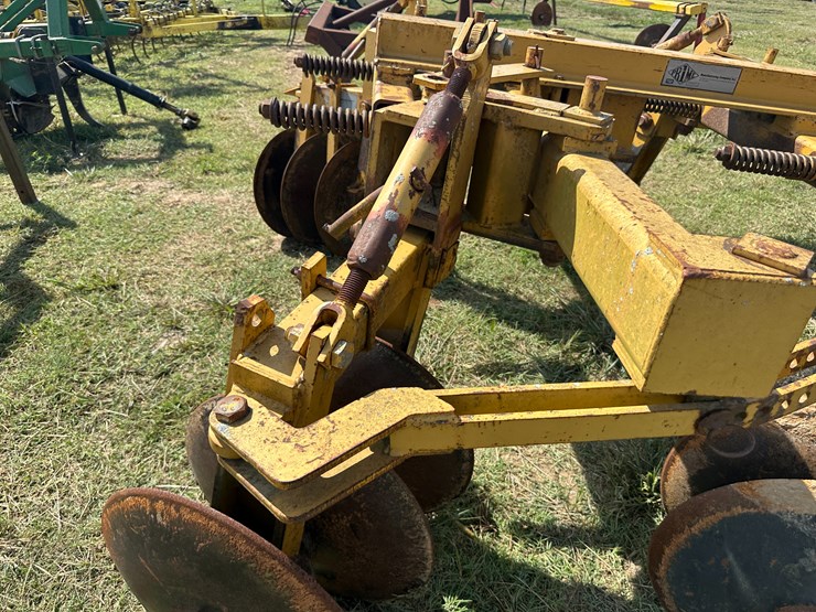 #32162-•-prime-1016-9"-tandem-levee-plow-image-19
