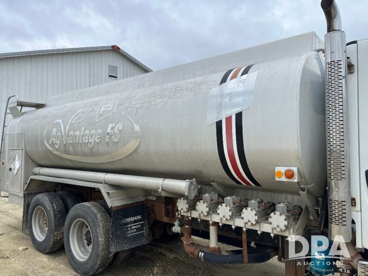 2010-freightliner-business-class-m2-petroleum-truck-(jn2961,-unit-491)-image-37