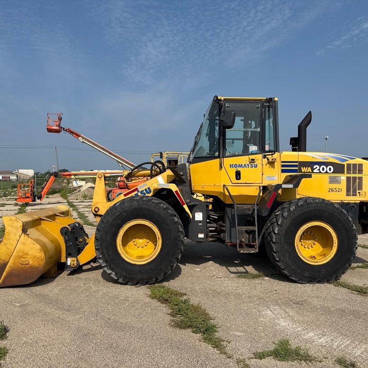 2019 KOMATSU WA200-5