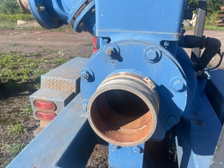 #2675-•-towable-water-pump-image-15