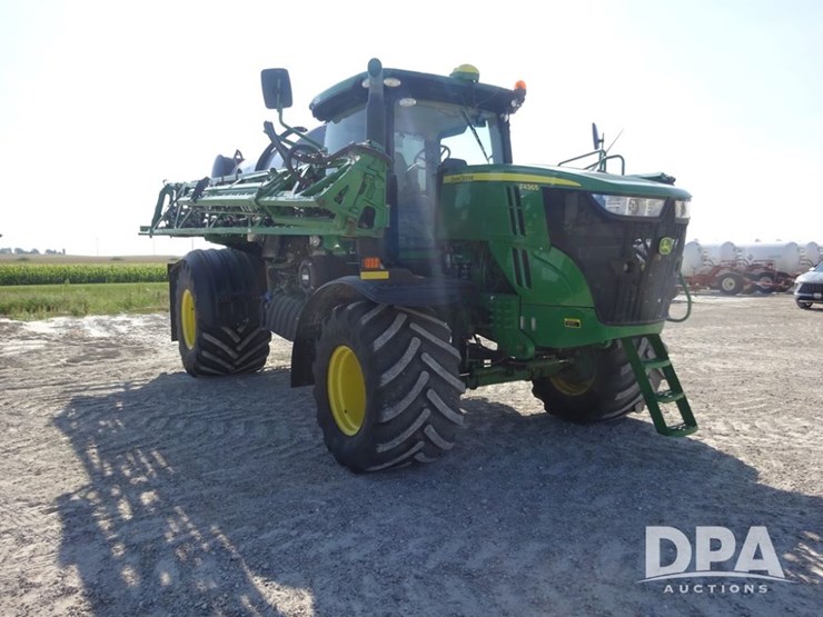 2020-john-deere-f4365-image-11