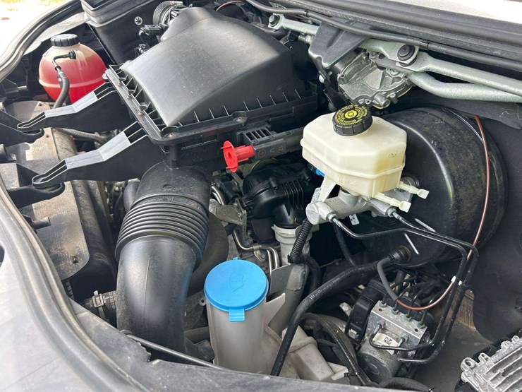 2021-mercedes-benz-sprinter-4500-image-8