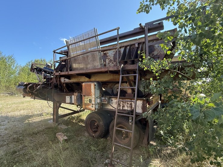 #1604-•-telsmith-20’x6’-towable-screener-image-3