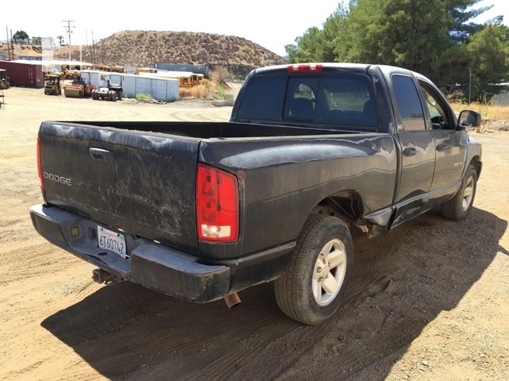 2002-dodge-ram-1500-image-3