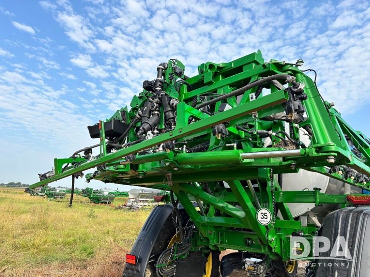 2025-john-deere-616r-image-81