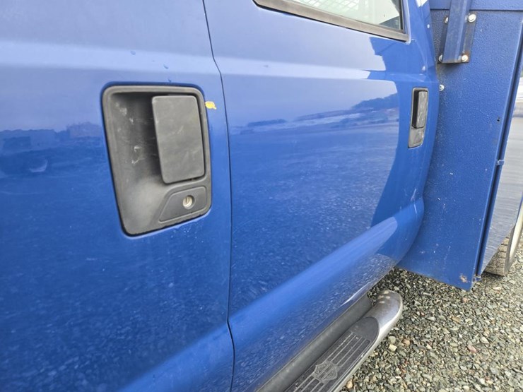 2008-ford-f550-image-16