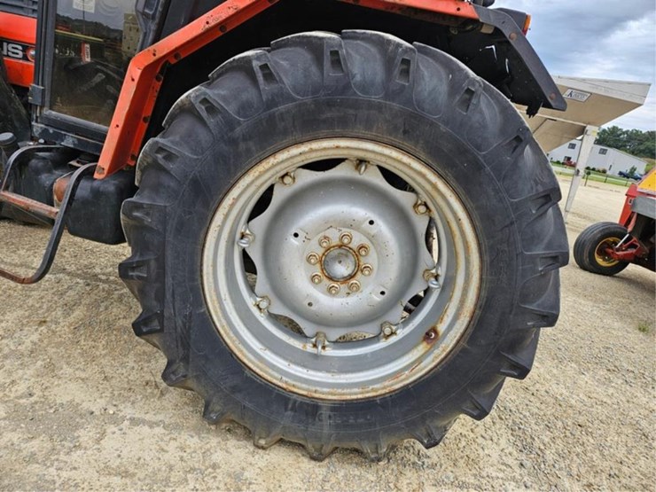 agco-allis-6690-image-35