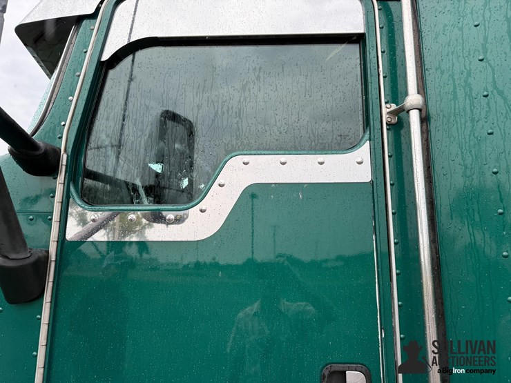 2007-kenworth-t600-image-17