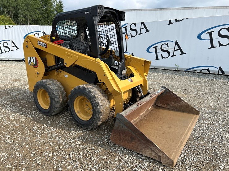 2021-caterpillar-236d3-image-7