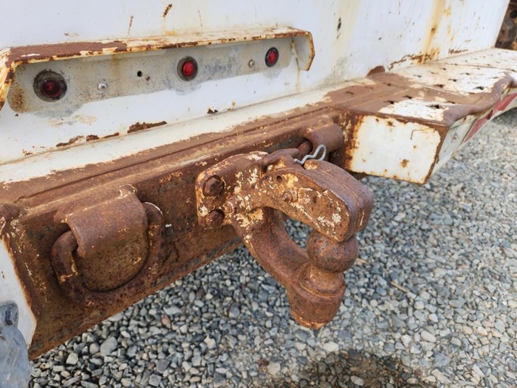 2002-ford-f550-image-38