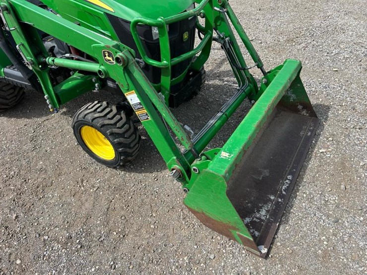2020-john-deere-1023e-image-37