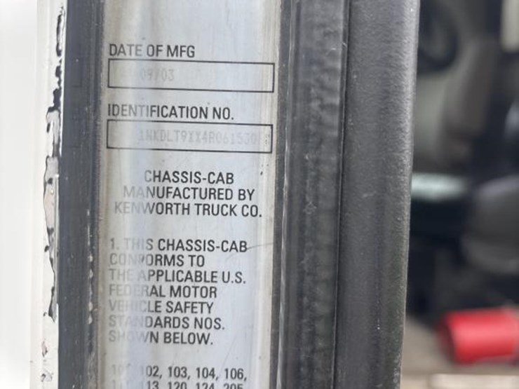 2004-kenworth-t800-image-58