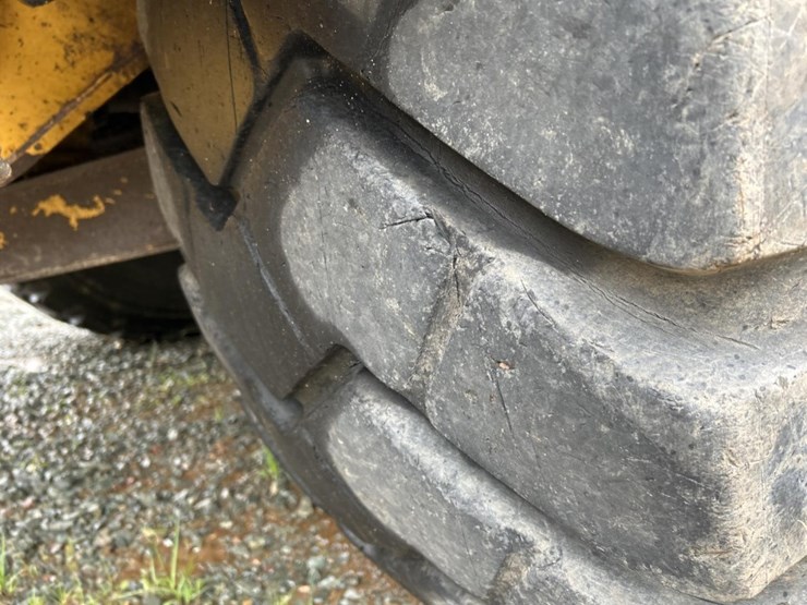 2014-deere-460e-image-57