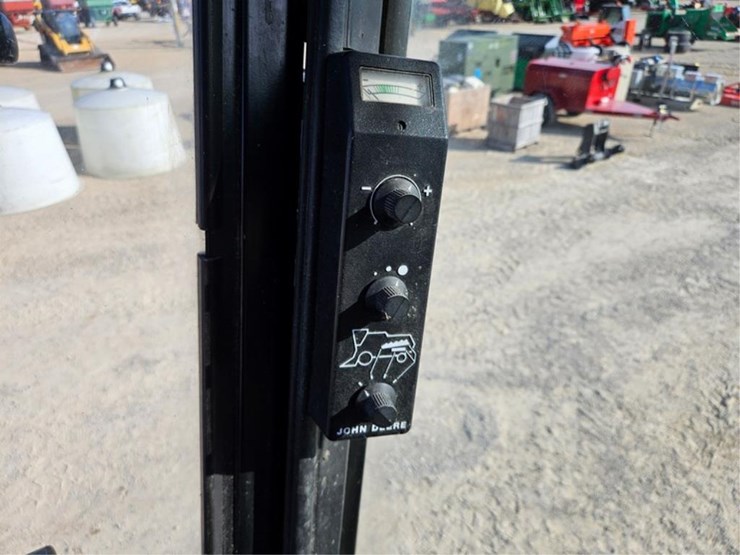 john-deere-7720-titan-ii-image-49