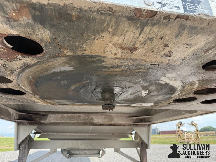 2014-wilson-grain-trailer-image-9