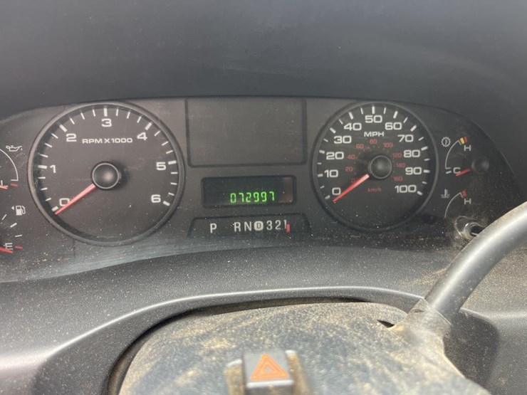 2005-ford-f350-image-24