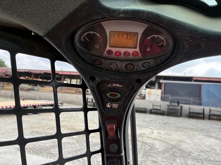 2021-bobcat-s590-image-16