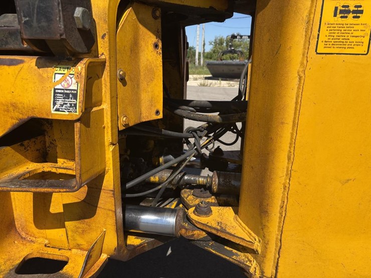 john-deere-640-image-32