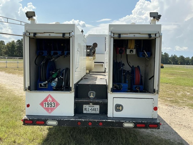 2020-peterbilt-337-image-65