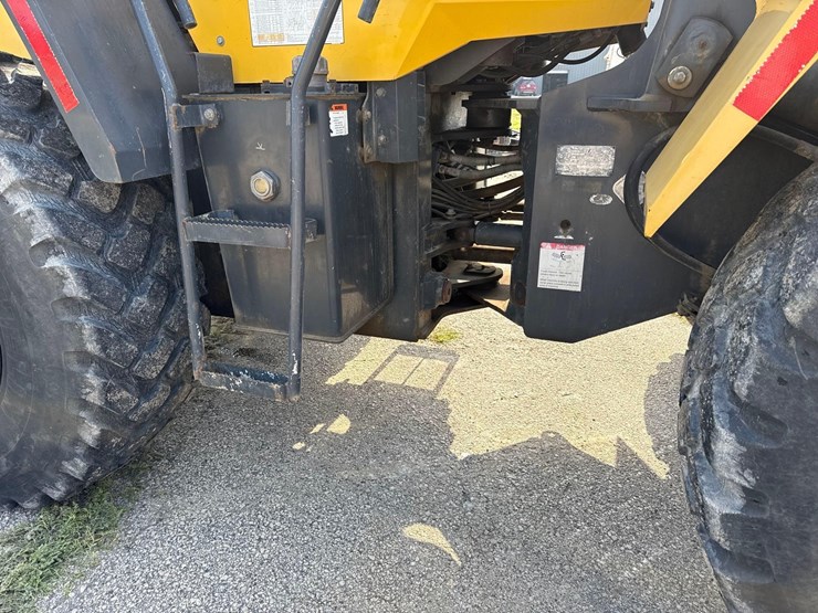 2019-komatsu-wa200-5-image-10