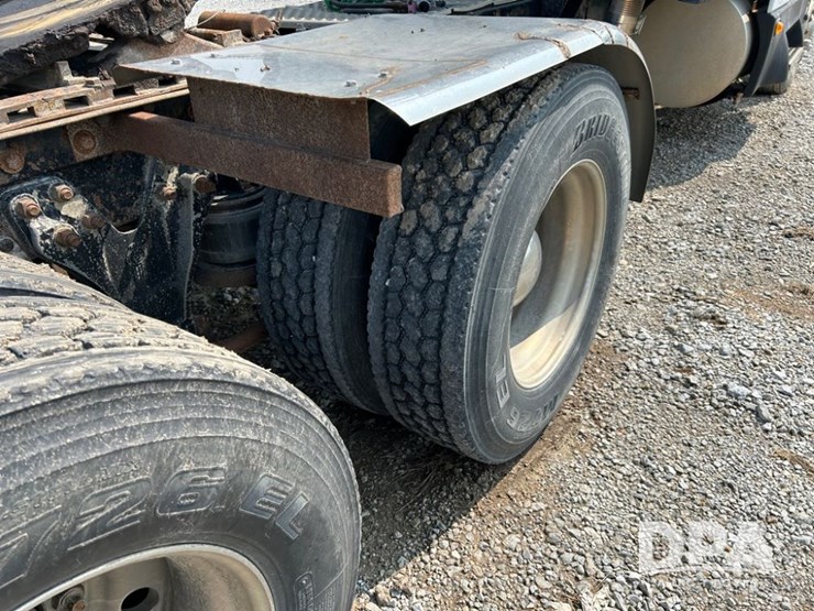 1995-kenworth-t600-image-21