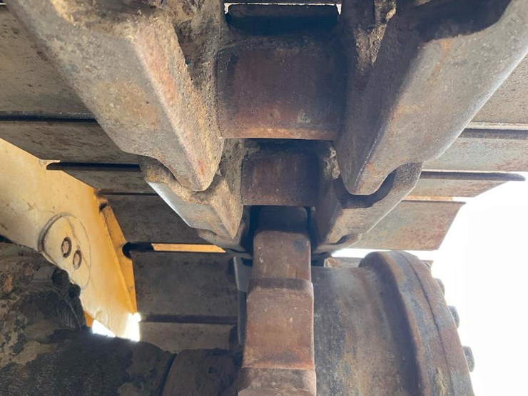 2012-caterpillar-d6t-lgp-image-21
