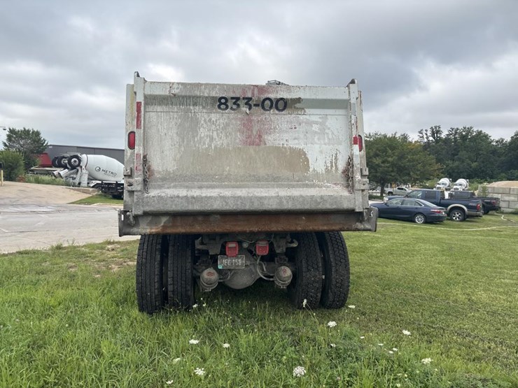 2004-kenworth-t800-image-3