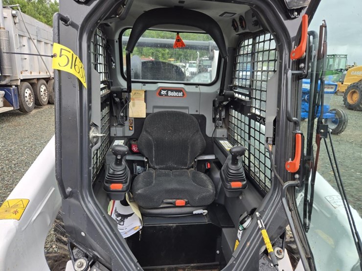 2021-bobcat-s76-image-38