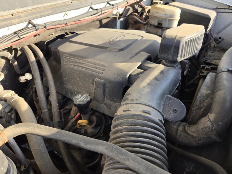 2012-chevrolet-silverado-2500-image-42