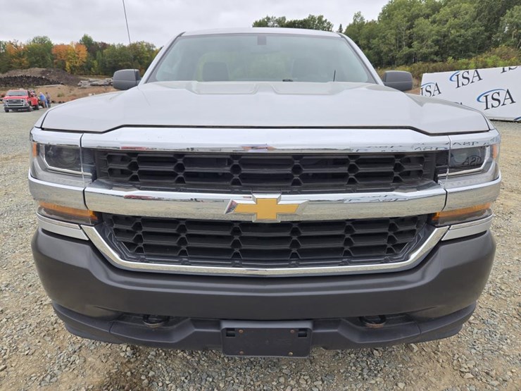 2017-chevrolet-silverado-1500-image-8