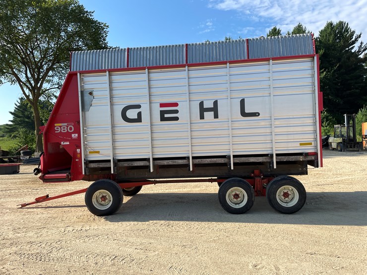 gehl-980-image-8