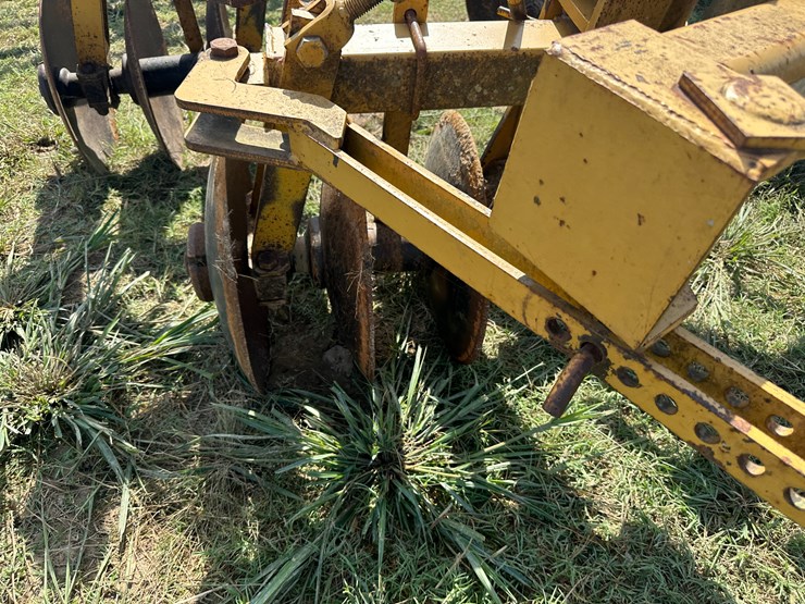 #32162-•-prime-1016-9"-tandem-levee-plow-image-15