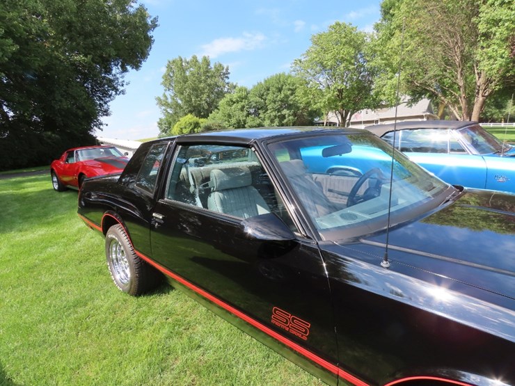 1988-chevrolet-monte-carlo-ss-image-5