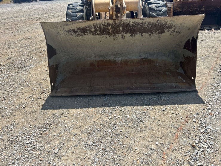 john-deere-444h-image-7
