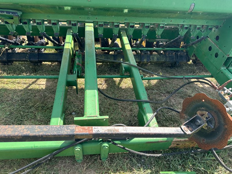 john-deere-750-image-39