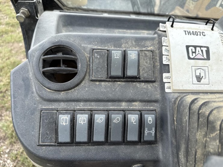 caterpillar-th407c-image-35