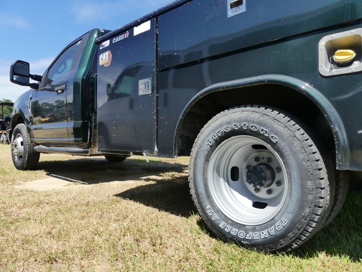 2019-ford-f350-xl-image-9