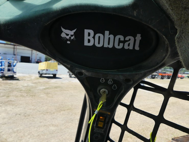 2018-bobcat-t590-image-15