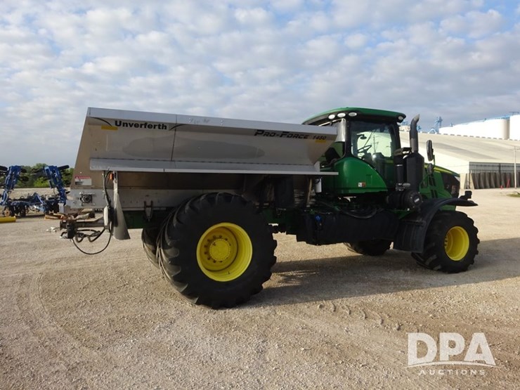 2019-john-deere-f4365-image-16
