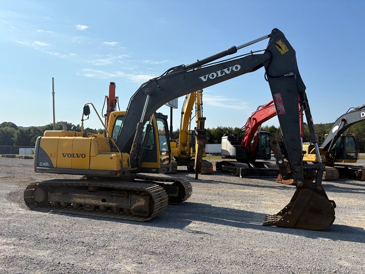 volvo-ec140b-lc-image-2