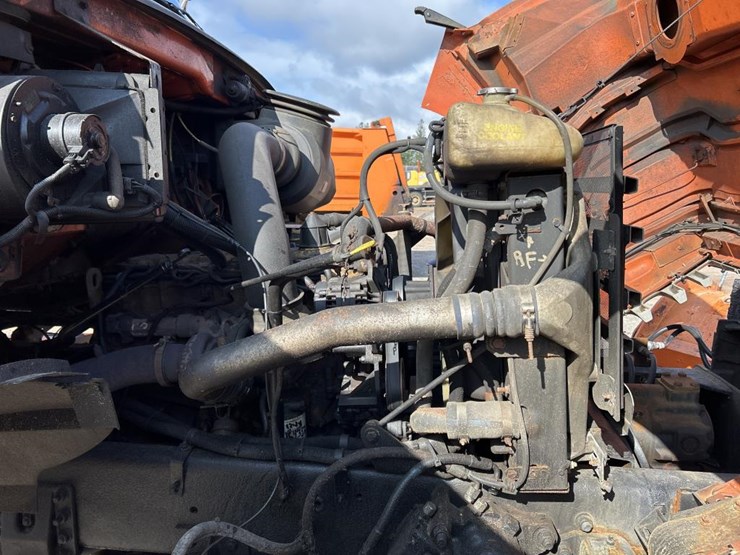 2002-caterpillar-3126-image-57