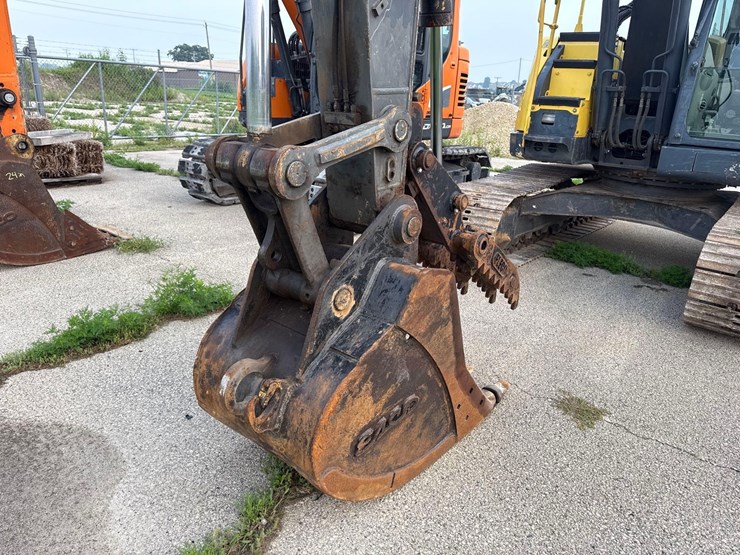 volvo-ecr145cl-image-9
